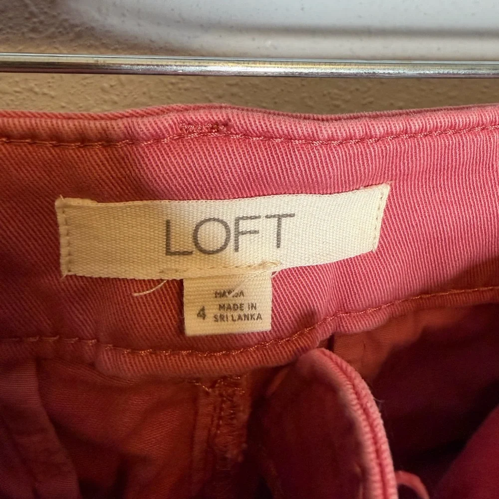 Loft straight leg pants size 4 - Picture 2 of 3